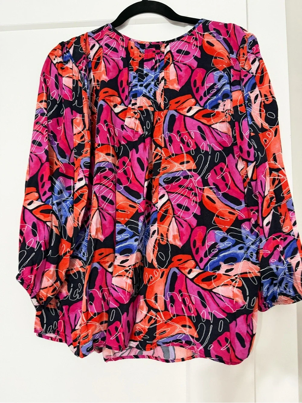 Tommy Hilfiger Pink Red & Black Leaf-Print V-Neck Blouse